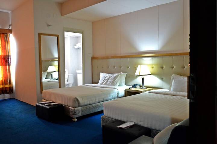 Room 5 of 36