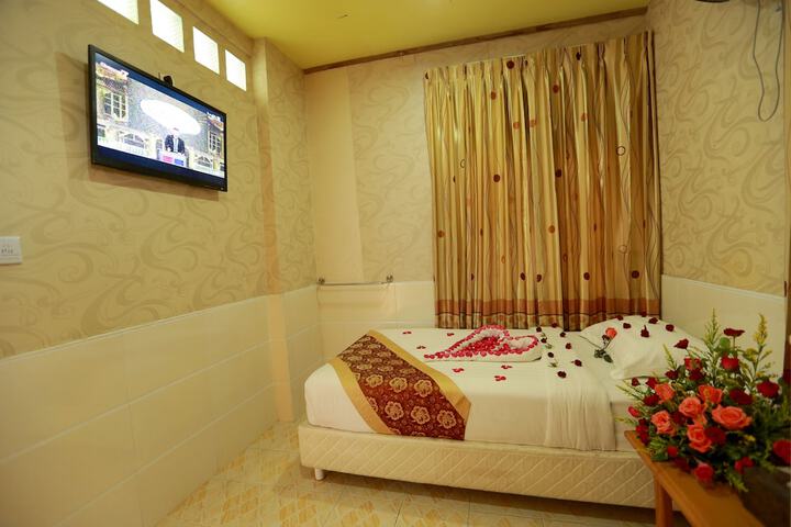 Room 7 of 35