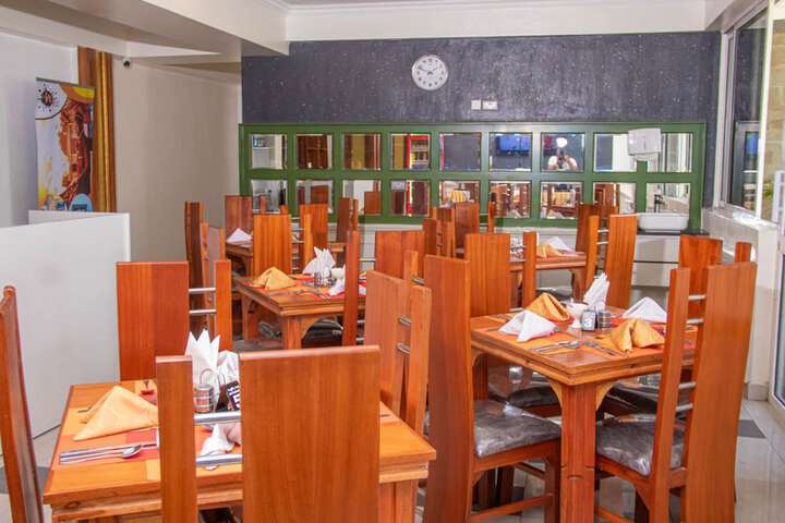 Dining 55 of 98