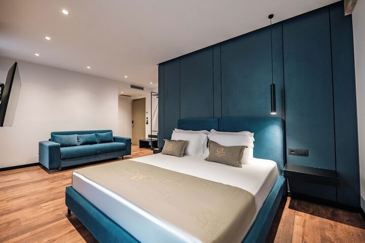 Room 44 of 124