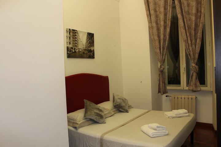 Room 30 of 47