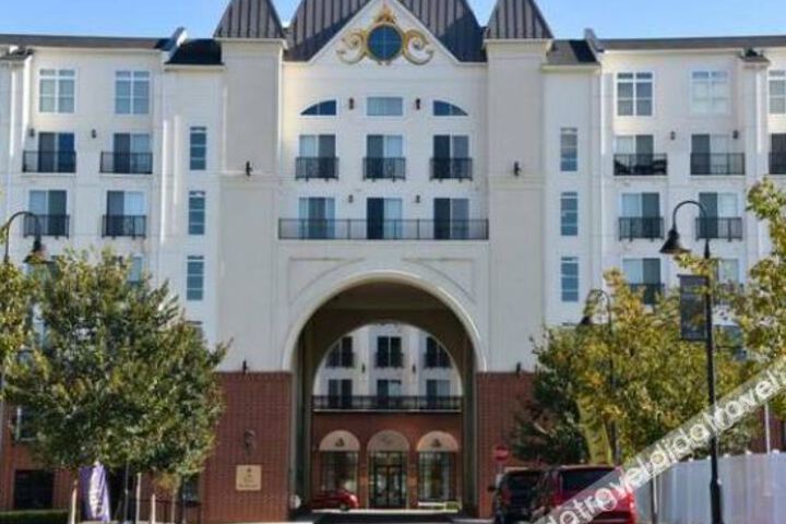Hotel 4 of 36