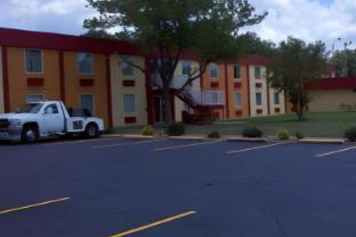 Hotel 12 of 17