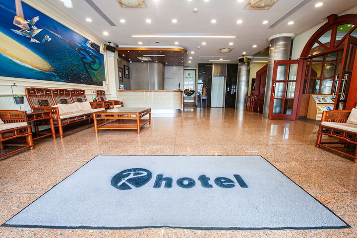 Hotel Interior 2 of 32