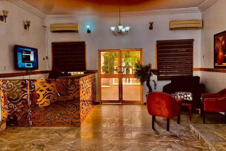 E-Gold Luxury Hotel