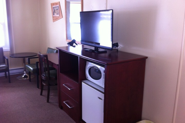 Room 17 of 62