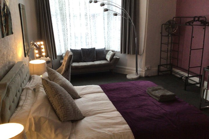 Room 10 of 10