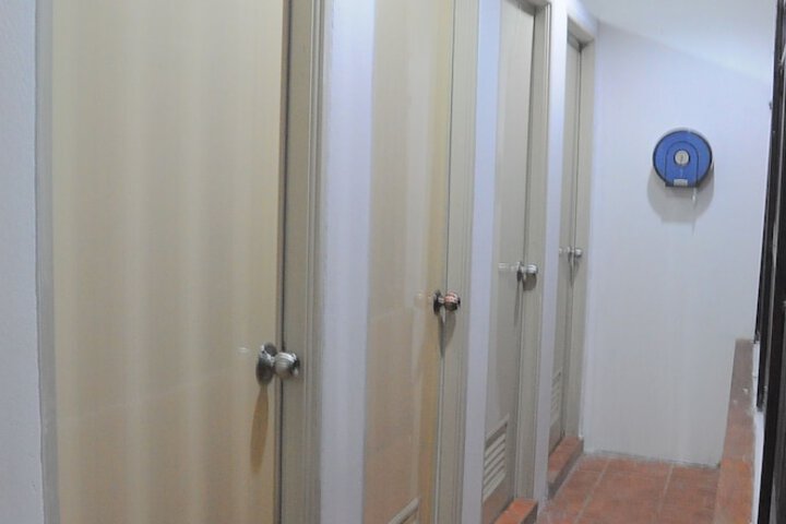 Ballroom/Hall 24 of 31