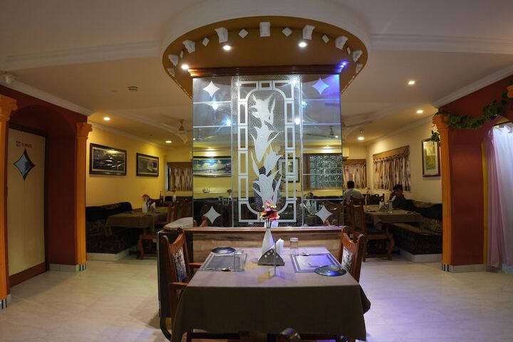 Dining 105 of 132