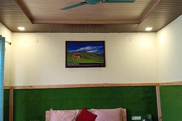 Room 3 of 17
