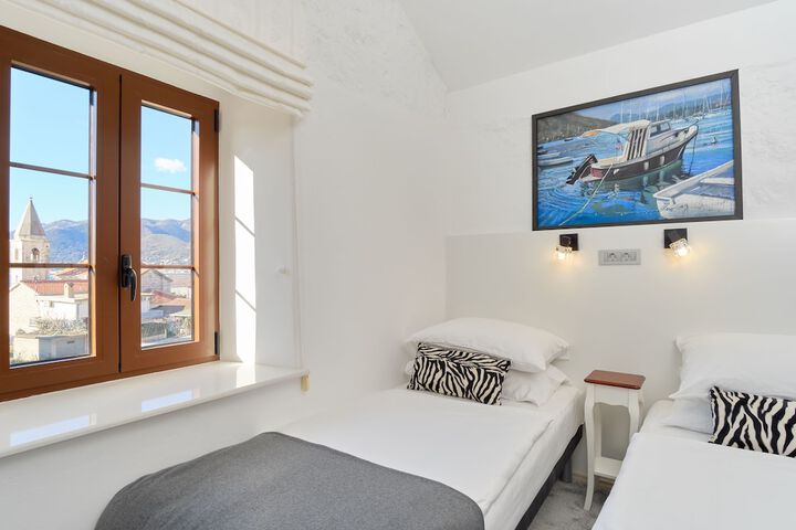 Room 20 of 57