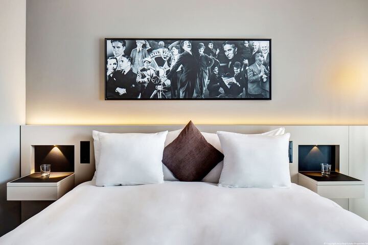Room 21 of 100