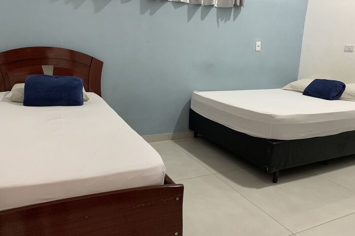 Room 12 of 33