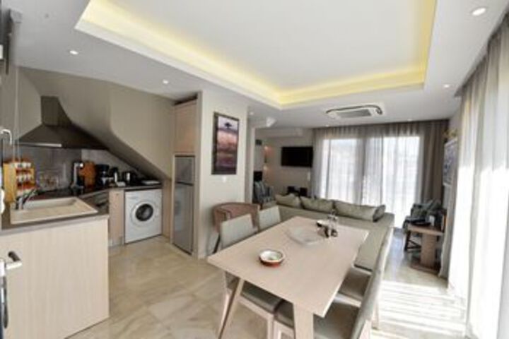 Room 37 of 60