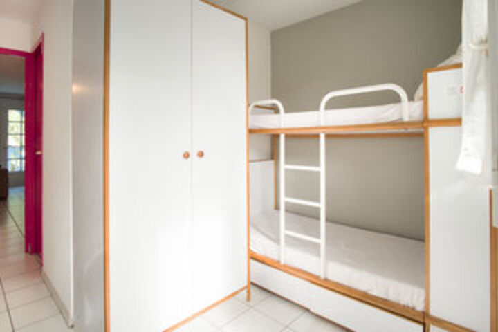 Room 65 of 132