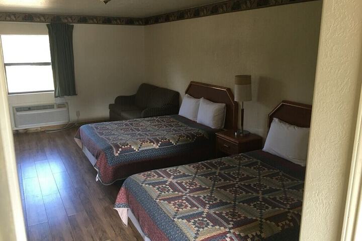 Room 9 of 51