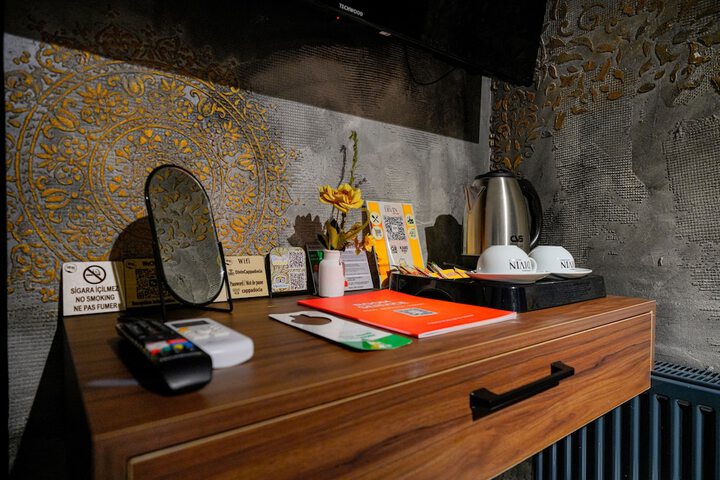 Room 48 of 244
