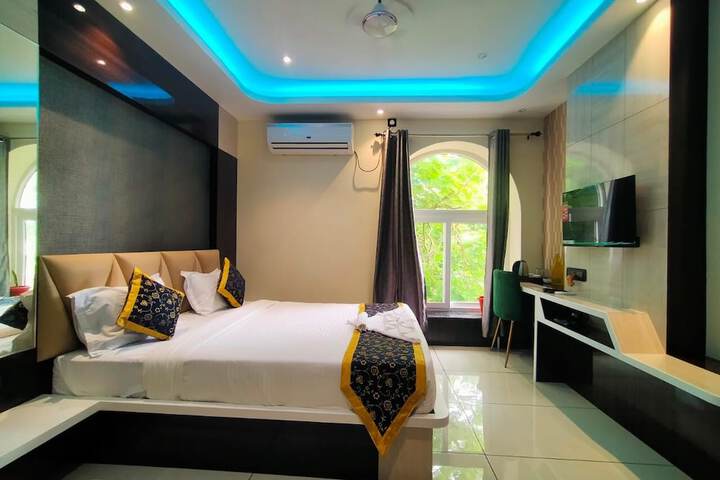 Room 14 of 29