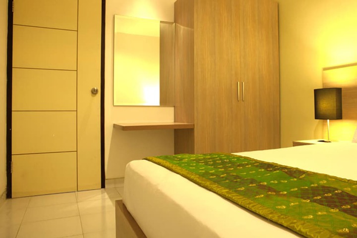 Room 3 of 19