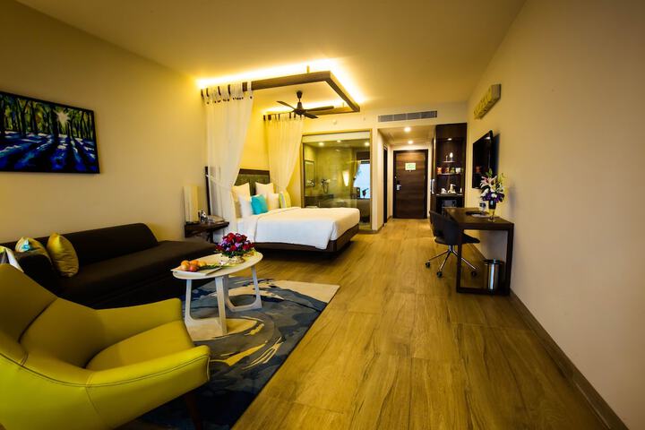 Room 4 of 47