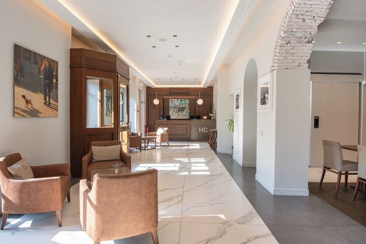 Guest Lobby