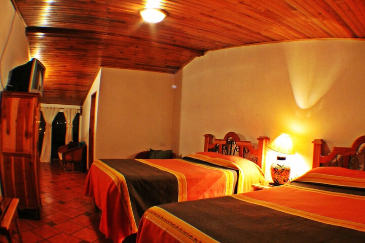 Room 4 of 15