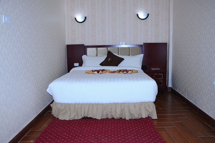 Room 8 of 47