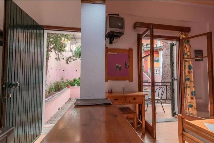 Terrace/Patio 7 of 13