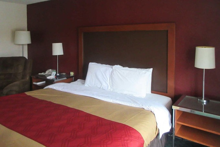 Room 5 of 7