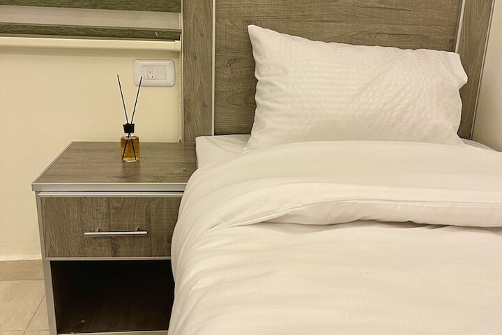 Room 7 of 39