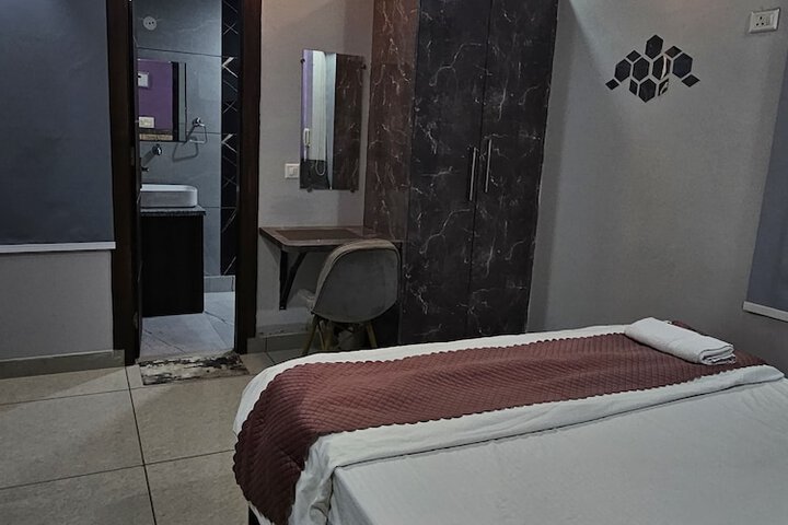 Hotel 12 of 12