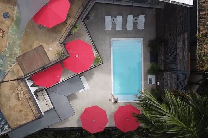 Hotel 216 of 224