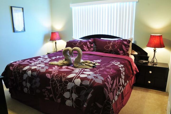 Room 5 of 14