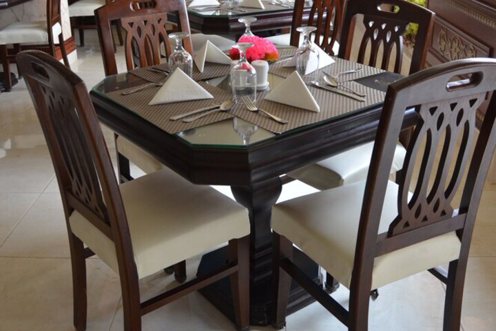 Dining 64 of 110