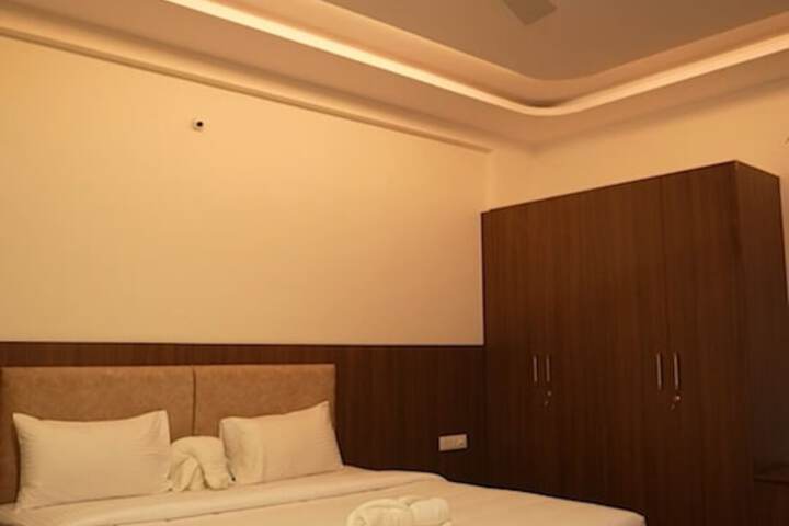 Room 7 of 21