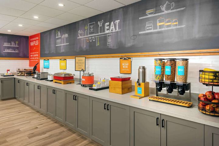 Breakfast area