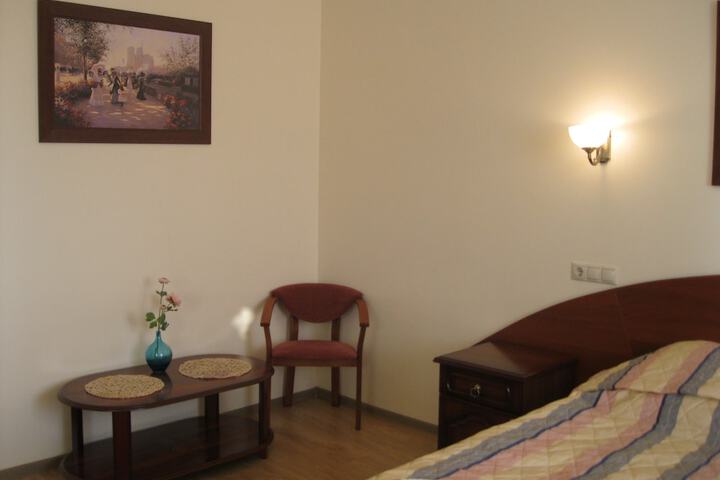 Room 10 of 47