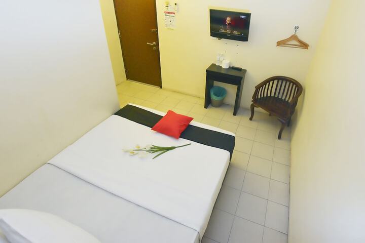 Room 17 of 34