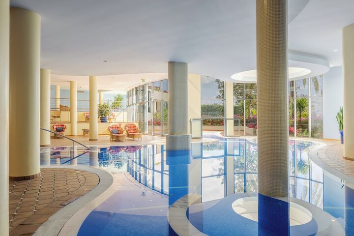 Pool 152 of 411