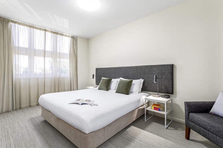 Room 5 of 29