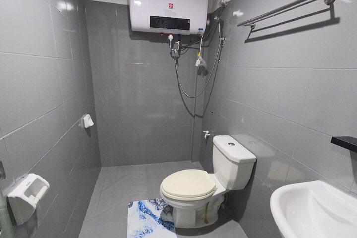 Room 12 of 17