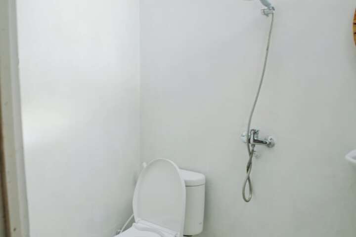 Room 44 of 73