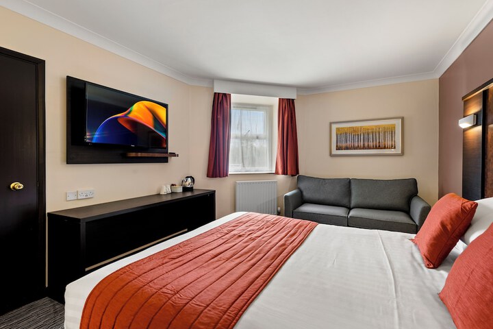 Room 15 of 81