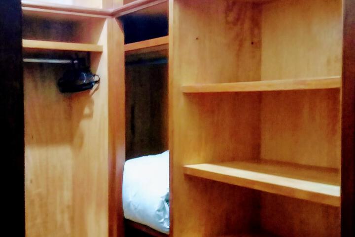 Room 19 of 80