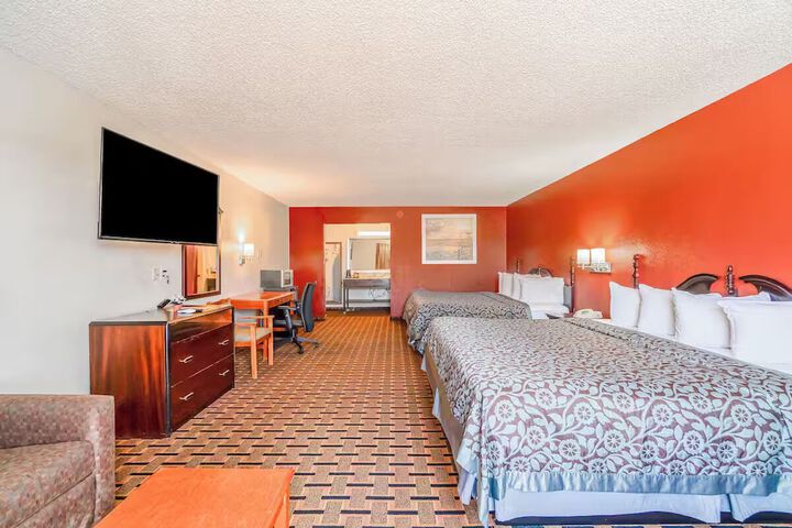 Room 30 of 42