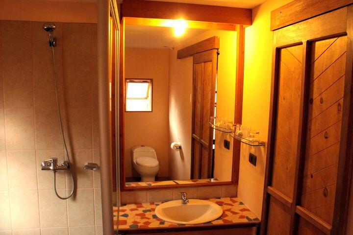 Room 14 of 38
