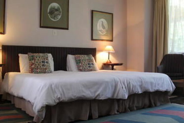 Room 2 of 38