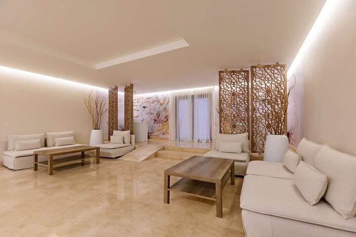 Hotel Interior 79 of 116