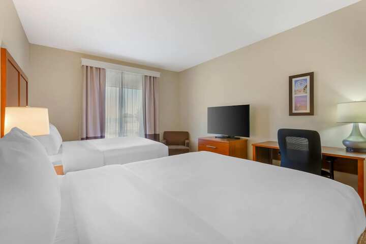 Room 17 of 33
