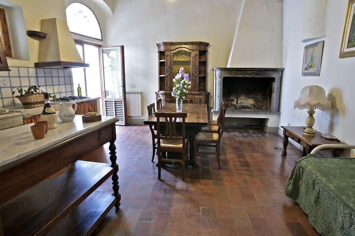 Room 20 of 71